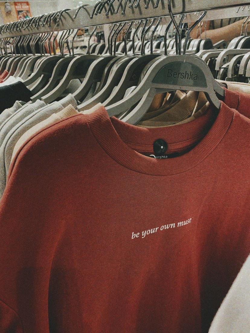 Gap Reports Mixed Q2 Results As Athleta Weakness And Tariffs Weigh