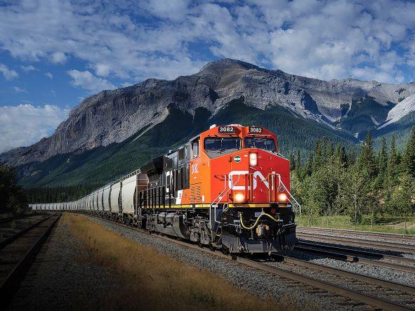 Canadian National Railway Company (NYSE:CNI) Stock Upgrade and Q3 Earnings Overview