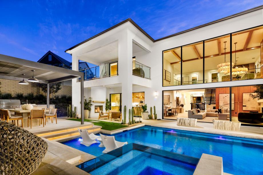 Toll Brothers, Inc. (NYSE:TOL) Unveils New 55+ Community in Pennsylvania