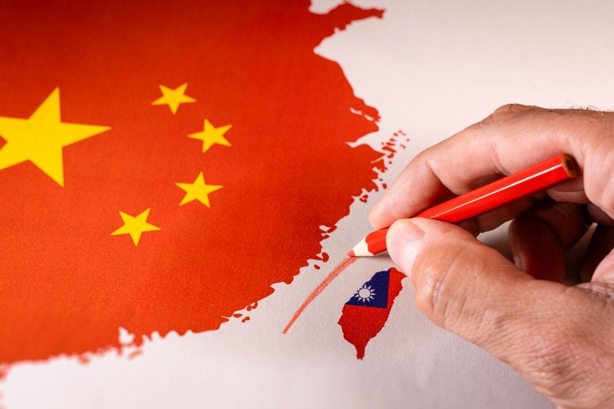 China War Games Around Taiwan Lift Risk Premium for Chips, Freight