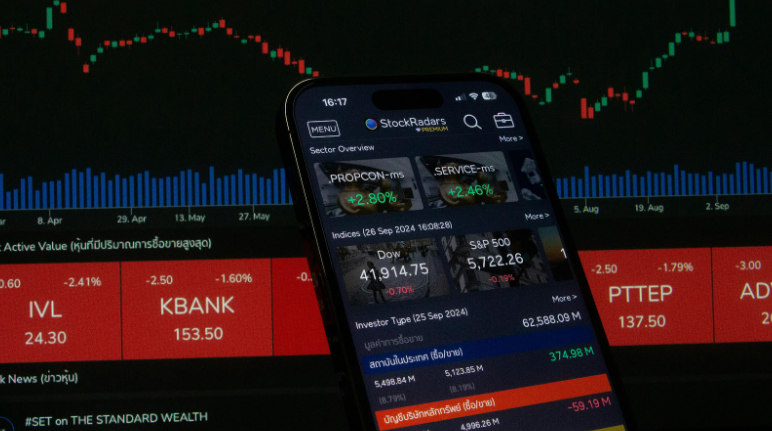 How Data-Driven Forex Technology Improves Trade Evaluation and Timing
