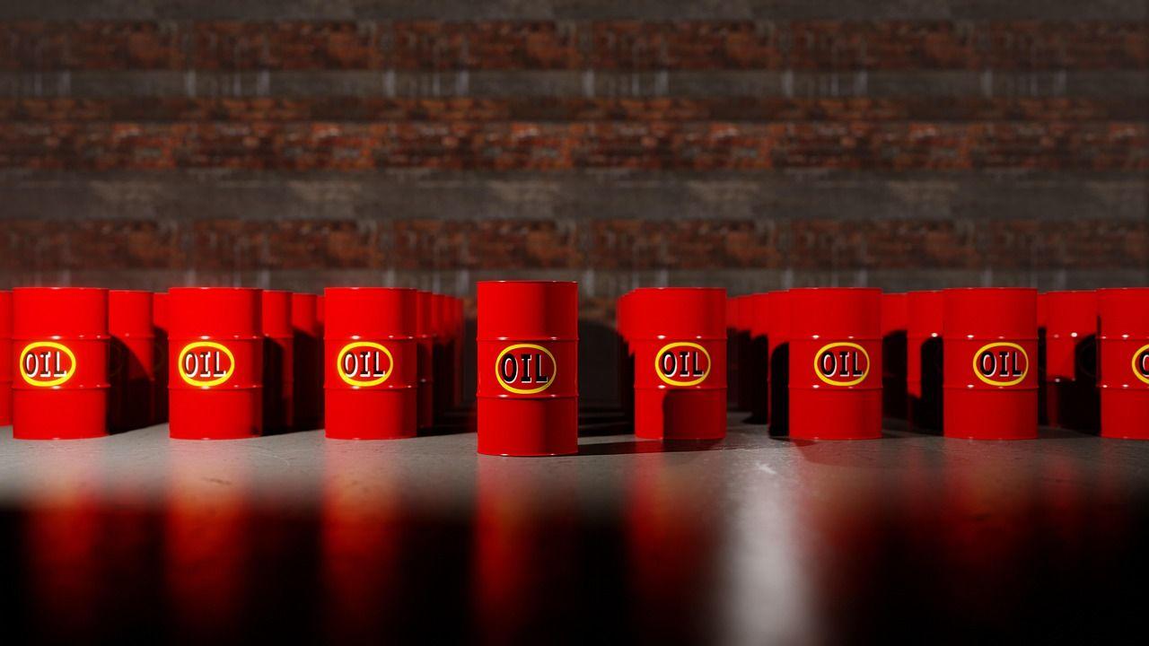 Oil Inventory Surprise: U.S. Crude Stocks Fall Less Than Expected, Markets Brace for Ripple Effects