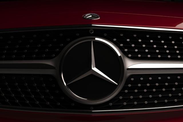 Mercedes-Benz Flags Tariffs And China Headwinds For 2026 Auto Margins