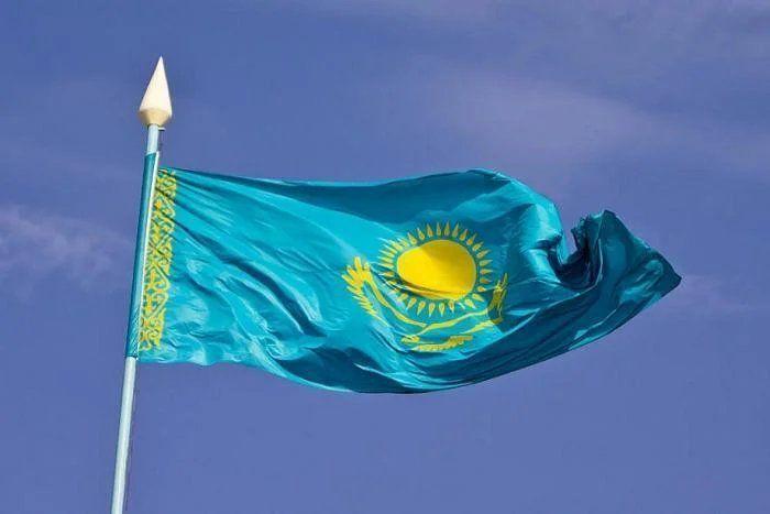 Kazakhstan’s Oil Overproduction Puts OPEC+ Cuts at Risk, Pressuring Prices