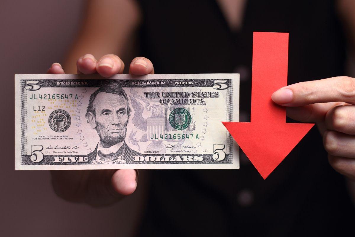 Dollar Soft Start in 2026 After 9.4% Fall Shakes FX