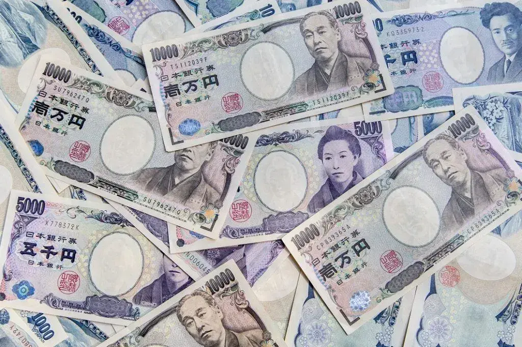 Japanese Yen Holds Near Monthly Low Against USD Despite Strong CPI Data