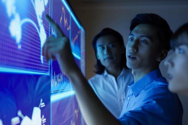 Asian Stocks Tumble As Energy Shock Fears Hit Regional Markets