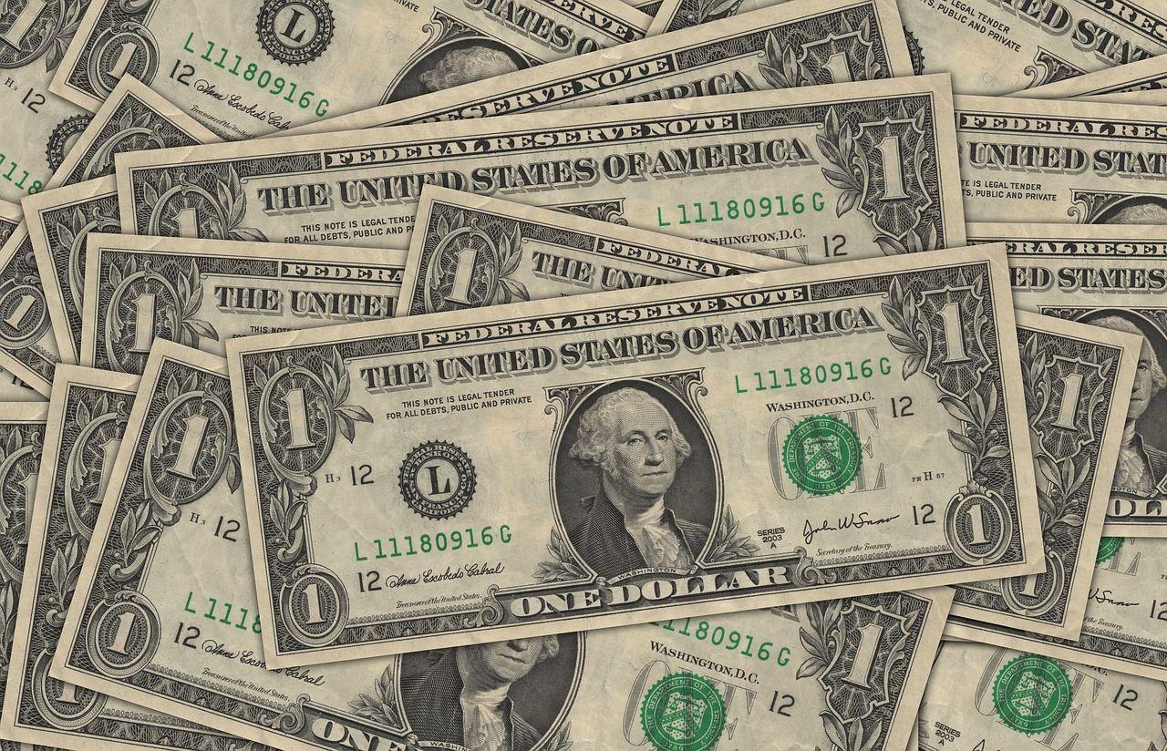 US Dollar Weakens for Third Consecutive Day Amid US Fiscal Concerns and Geopolitical Tensions