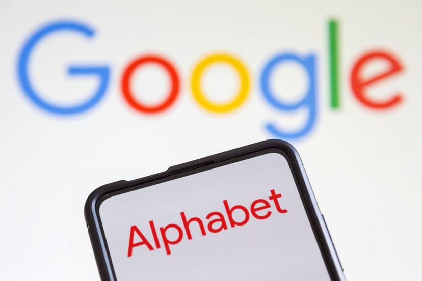 Alphabet Joins $4 Trillion Club as Gemini Deal Reprices Big Tech
